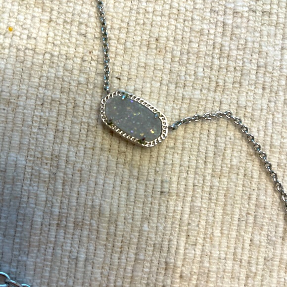 ❤️Sold on Facebook market❤️Kendra Scott necklace - Picture 3 of 3